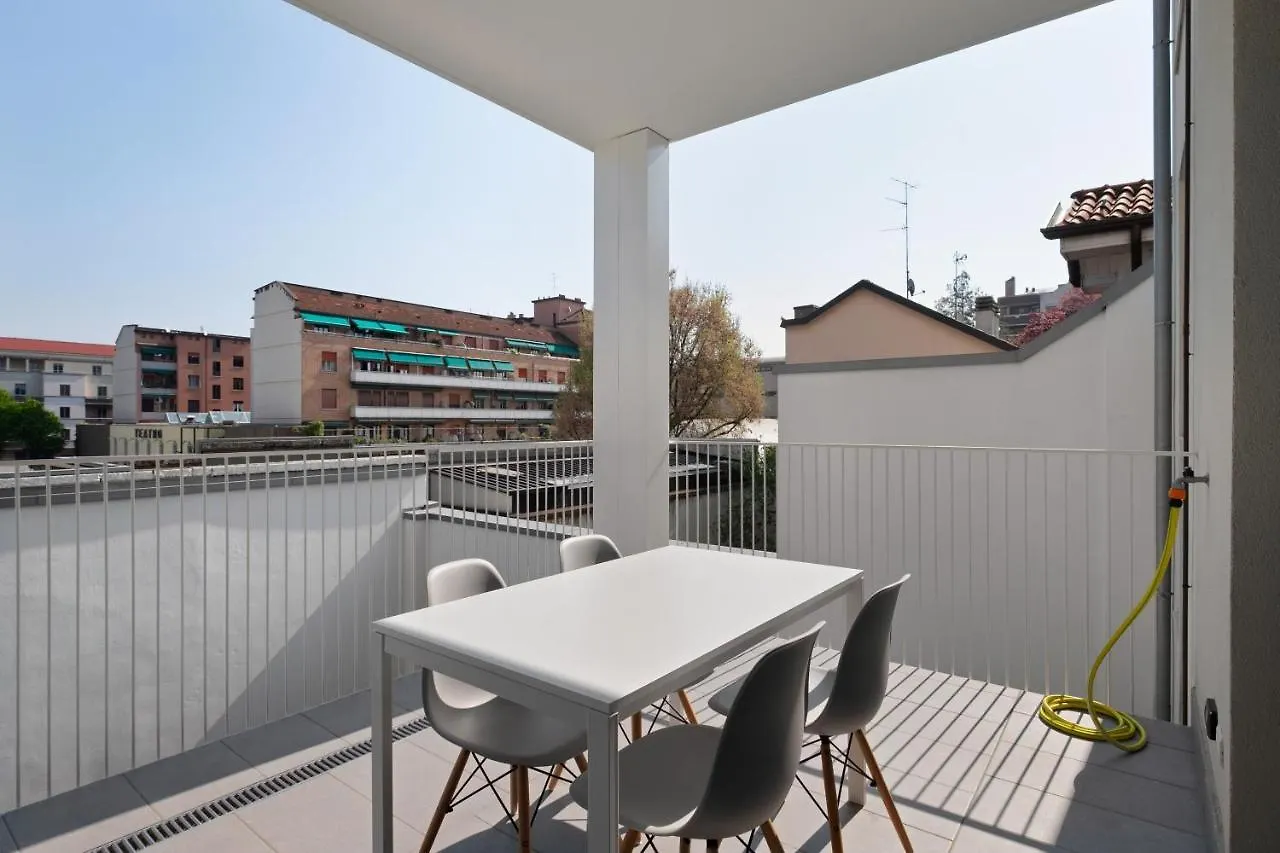 Altido Spacious Apt For 4 With Balcony In Porta Romana